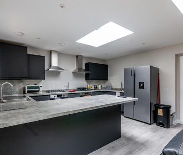 7 bedroom flat share to rent - Photo 5