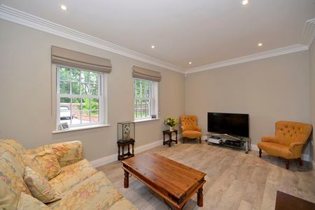 Great George Street, Godalming, Surrey, GU7 - Photo 4