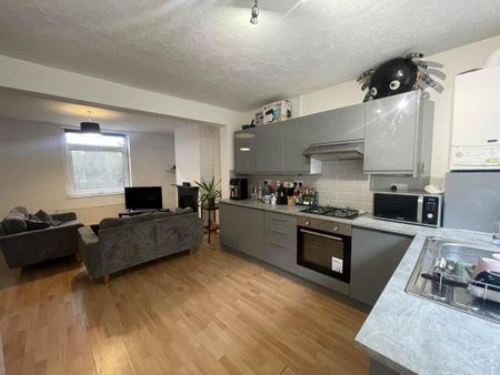 4 bedroom house to rent - Photo 4