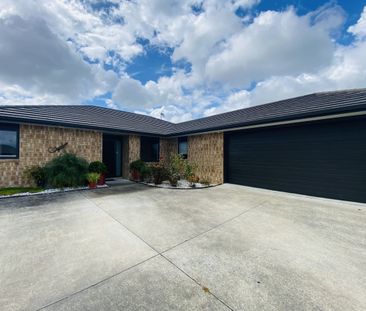 Modern 4 Bedroom Townhouse in Ngaruawahia - Photo 1