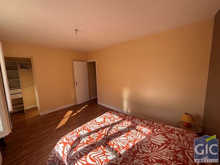 Location Appartement 2 pièces 47m² - Photo 4