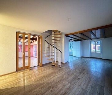 Large 6.5 room apartment in the center of Penthalaz - Photo 1