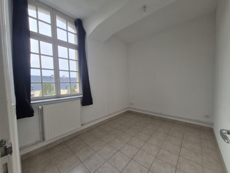 Location Appartement 2 pièces 61m² ST OMER 62500 - Photo 3
