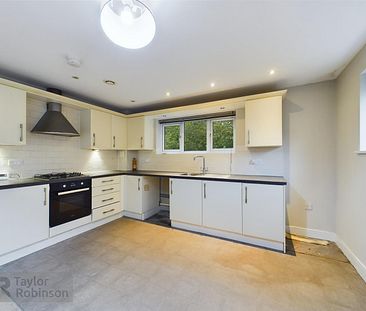 Rathlin Road, Broadfield, Crawley - Photo 1