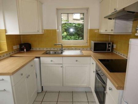 Bedroom Detached House In Winton, BH9 - Photo 4