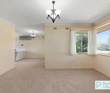 2 Campbell Street, TAMWORTH NSW 2340 - Photo 3