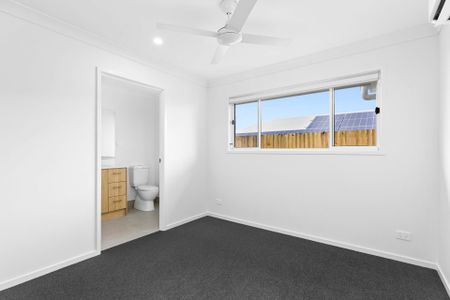 Stunning Home in the Heart of Thornlands - Photo 3