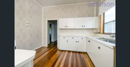 Three bedroom bungalow with ideal location only 700m to Merewether Beach - Photo 3