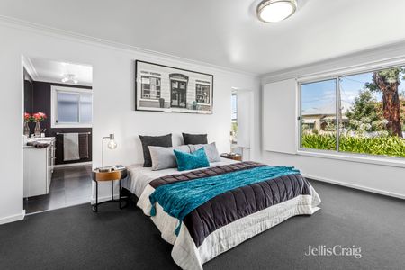 42 Peel Street, Newport VIC 3015 - House For Rent | Domain - Photo 3