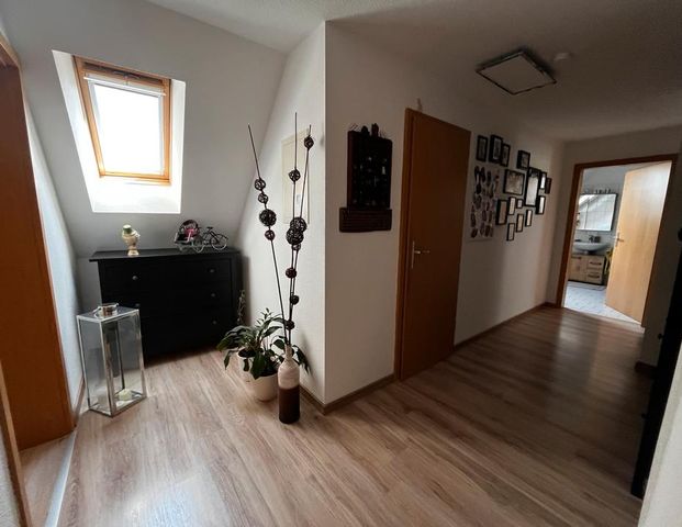 Traumhafte Zwei Raum Wohnung 89 qm im Zentrum von Sangerhausen - Photo 1