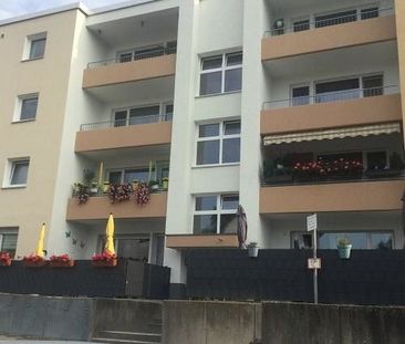 Hier fühlen Sie sich wohl: geräumige 3 Zimmer -Wohnung - Foto 1