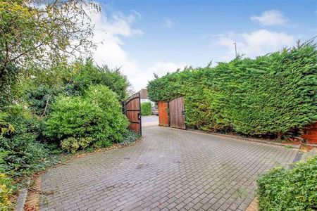 Newmarket Road, Cambridge, CB5 - Photo 5