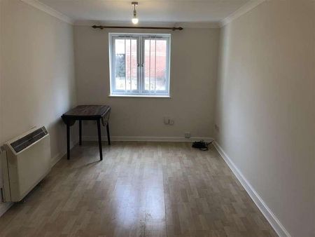 Rambler Court, Hendon, NW4 - Photo 3