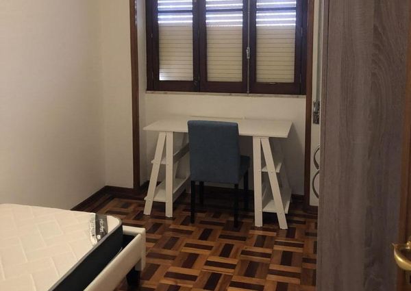 Quartos Faculdades Medicina e Ciencias Farmaceuticas