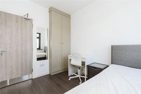 5 bedroom semi-detached house to rent - Photo 5