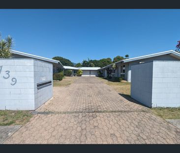 8/12 Mayers Street, Manunda, Qld 4870 - Photo 2