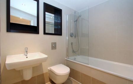 Clarence House, Leeds City Centre, LS10 1LH - Photo 4