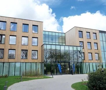 Serviceflat / Assistentiewoning te huur in Sint-Pieters voor € 1.490 met 1 slaapkamer - Photo 3