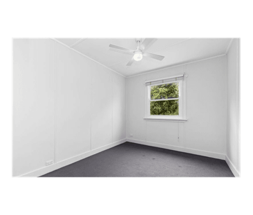 Peaceful Family Living Near the Mountains – 3 Bedroom Home in Cathe... - Photo 2