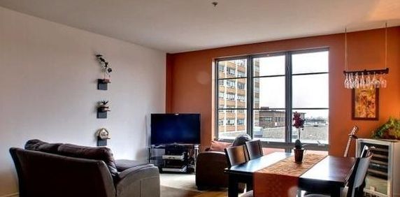 Superbe condo style penthouse sur deux niveaux de 1000 pc - Photo 2