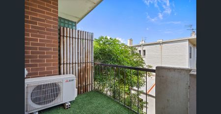 Walk to the Beach! - Photo 4