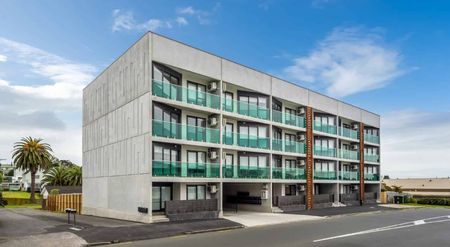 Easy Apartment Living - Photo 2