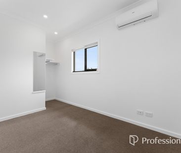 Brand New 3-Bedroom Townhouse –One Week Free Rent - Photo 2