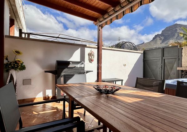 Chalet adosado · Alquiler a largo plazo ·