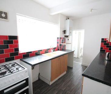 3 bedroom terraced house to rent - Photo 6