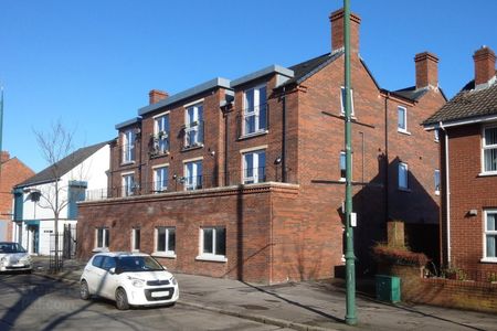 Apartment 8, 62a Templemore Avenue, BT54FT, Belfast - Photo 2