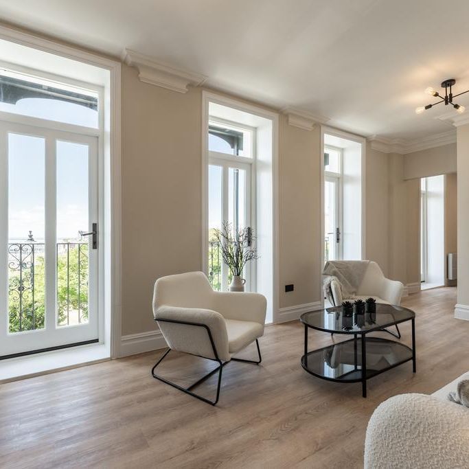 3 bedroom flat to rent - Photo 1