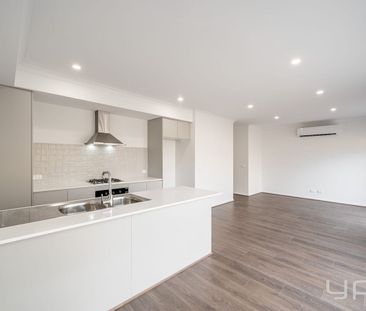 Brand New Living! - Photo 4