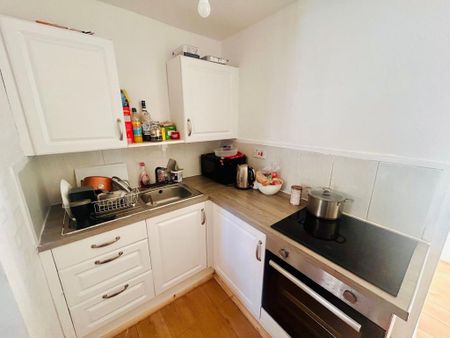 2 bedroom house share to rent - Photo 3