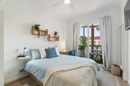 Carrer de Josep Estivill, Barcelona, Catalonia 08027 - Photo 4