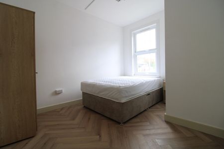 3 Bed End Terrace, Vincent Road, CR0 - Photo 5