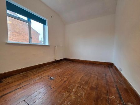 3 bedroom semi-detached house to rent - Photo 4