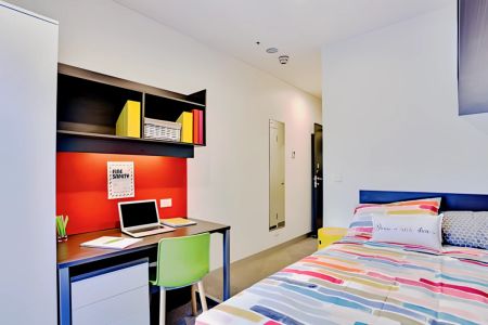 2 Bedroom Apartment - Photo 5