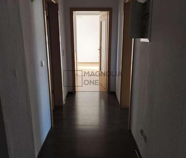 Geräumig & gut gelegen: 4-Zimmer-Wohnung im 2. OG in Gößnitz - Photo 6