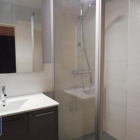 Location Appartement 3 pièces 63m² ANGERS 49000 - Photo 3