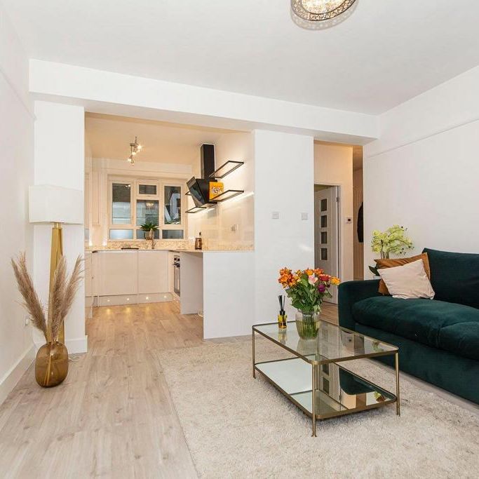 1 bedroom flat to rent - Photo 1