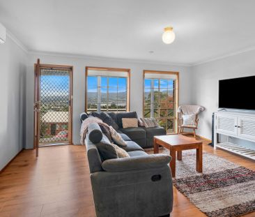 Modern Unit in a Prime Claremont Location - Photo 2