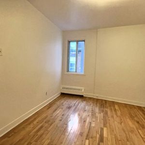 1 CH - 1 SDB - Montréal - $1,200 /mo - Photo 2