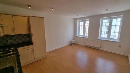 1 bedroom flat to rent - Photo 3