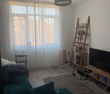 Room in a Shared Flat, Banister House, E9 - Photo 1