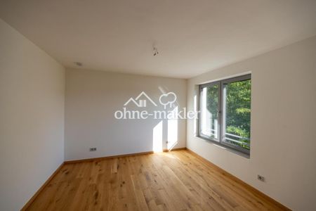 Toll geschnittene 4-Raum-Wohnung - Terrasse - Aufzug - Vollholzparkett - 2 Marmorbäder - Photo 2