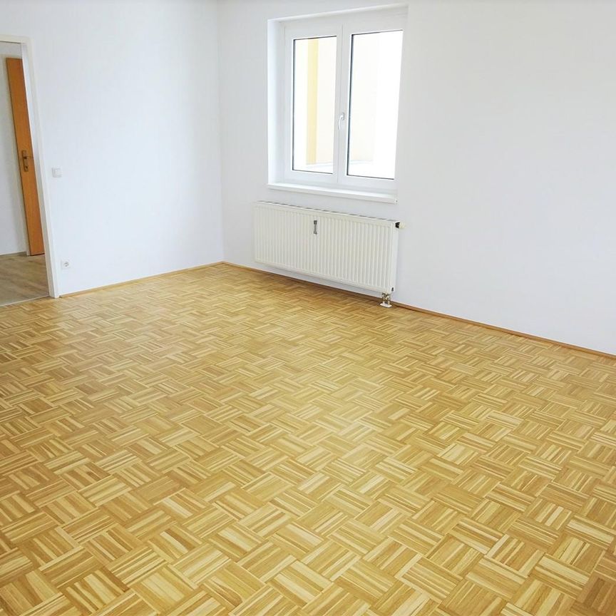 Helle 3-Zimmer Wohnung mit Tiefgarage - Foto 1