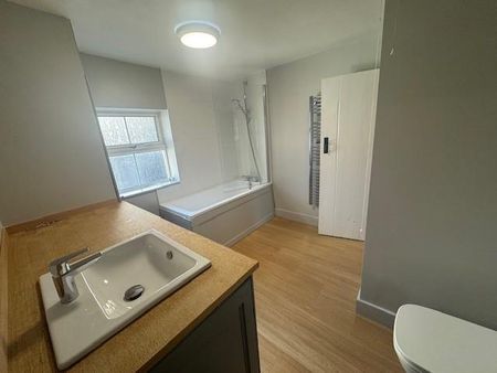 3 bedroom apartment to rent - Photo 5