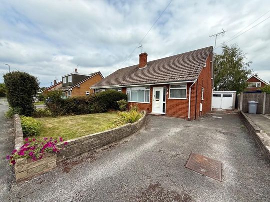 2 bedroom semi-detached bungalow to rent - Photo 1