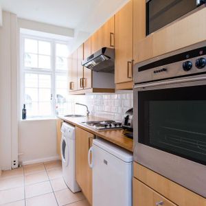 Studio to rent - Photo 2