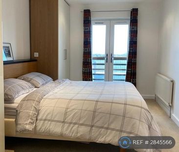 3 bedroom penthouse to rent - Photo 4